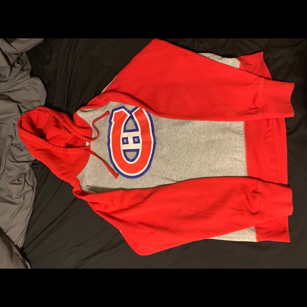 Pull over Montreal Canadiens hoodie
